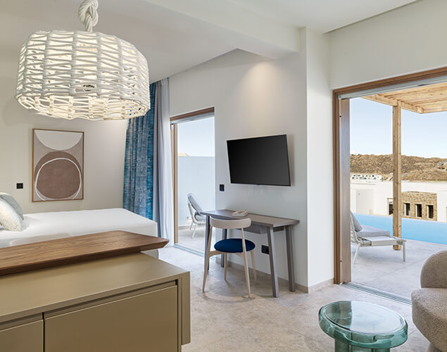 Junior Suite with Private Pool and Extended Terrace